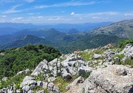 Las vistas del parque natural de Aralar desde Puttarri, con Lareo en el centro, espectaculares.