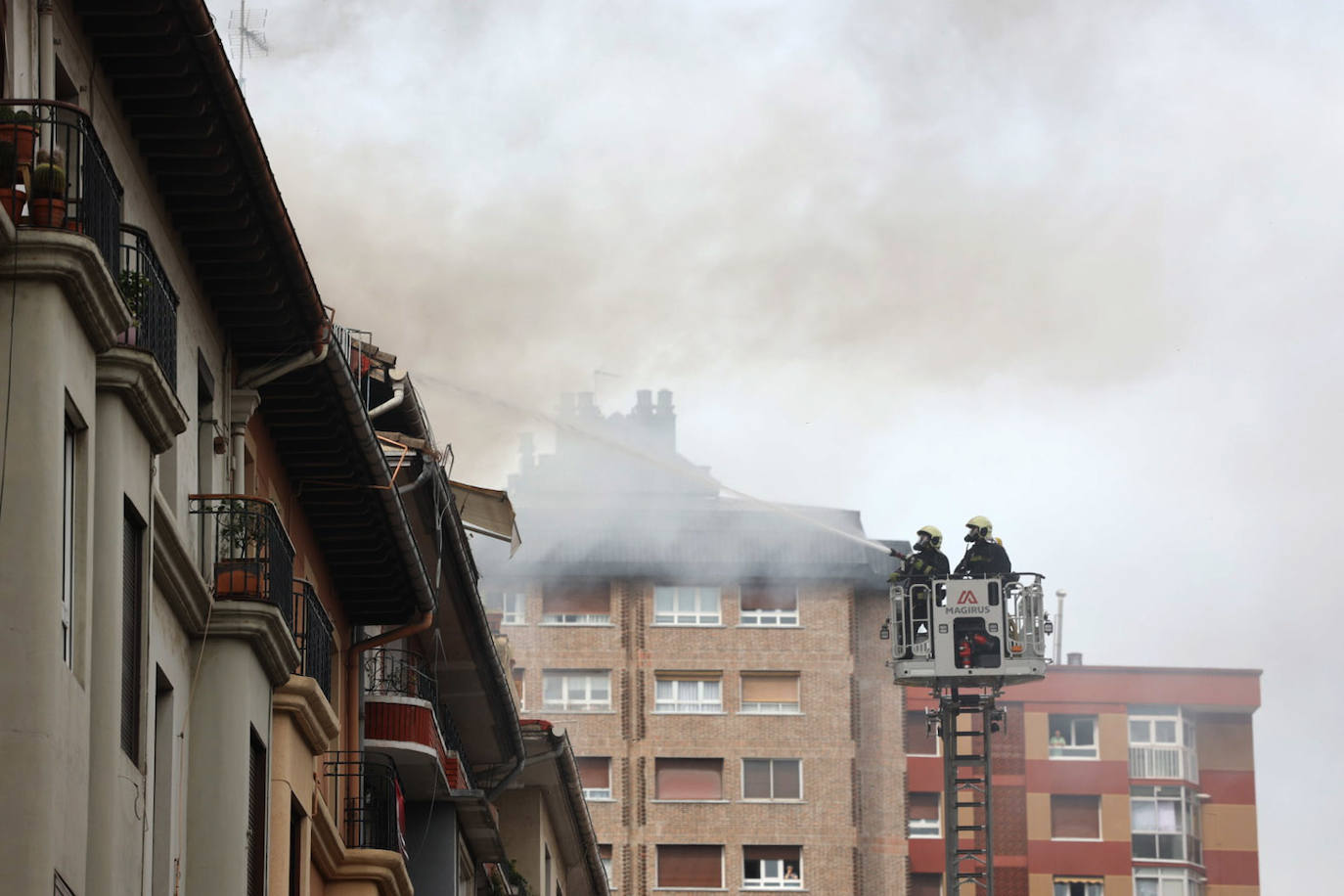 Las imágenes del incendio de Errenteria