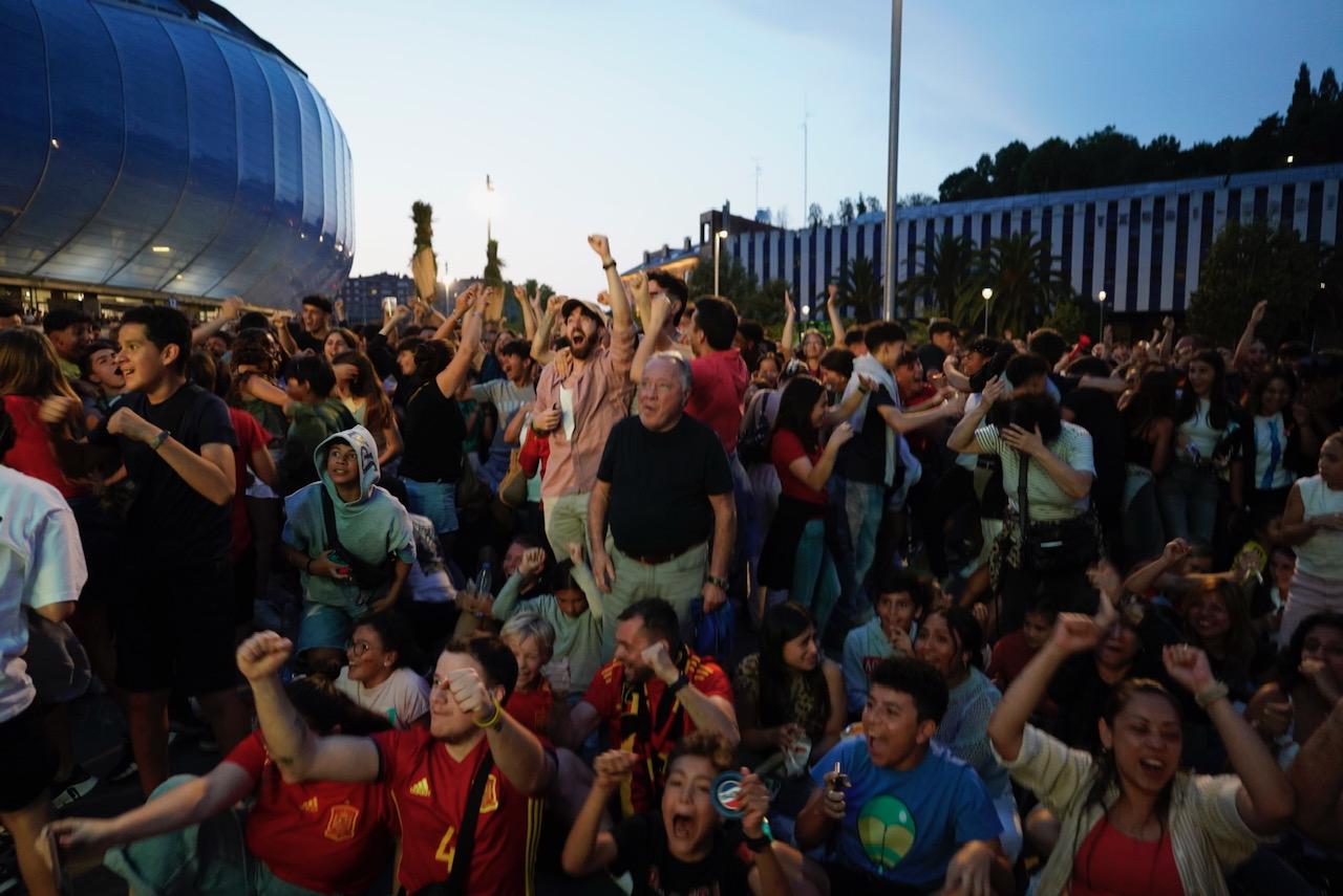 Las imágenes del ambiente para ver la final de la Eurocopa en Anoeta