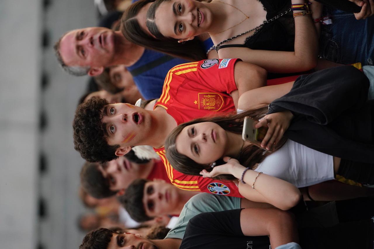 Las imágenes del ambiente para ver la final de la Eurocopa en Anoeta