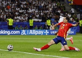 El histórico gol de Mikel Oyarzabal fotograma a fotograma