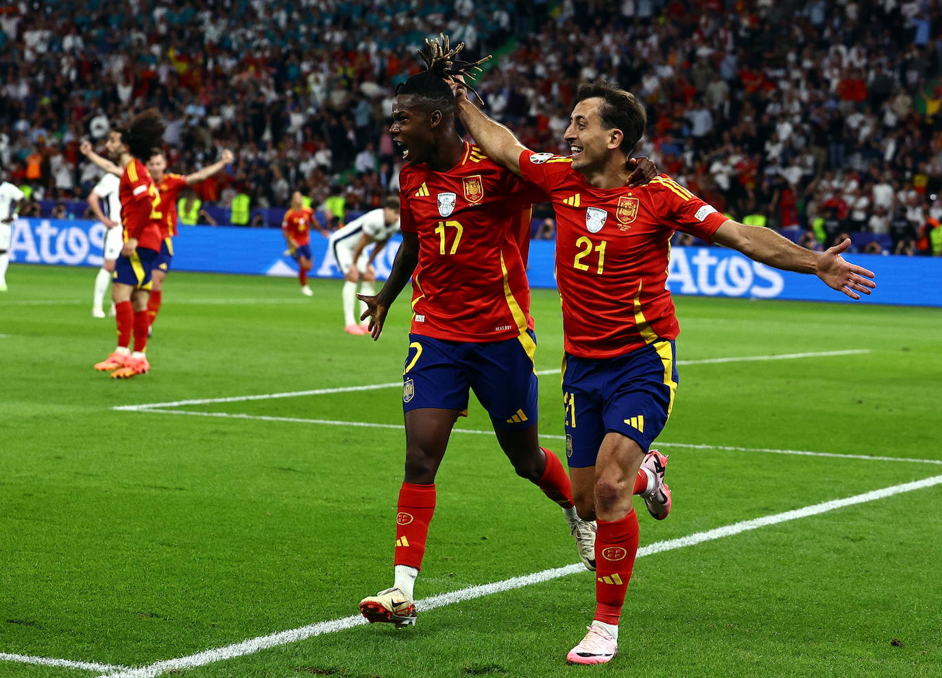 El histórico gol de Mikel Oyarzabal fotograma a fotograma