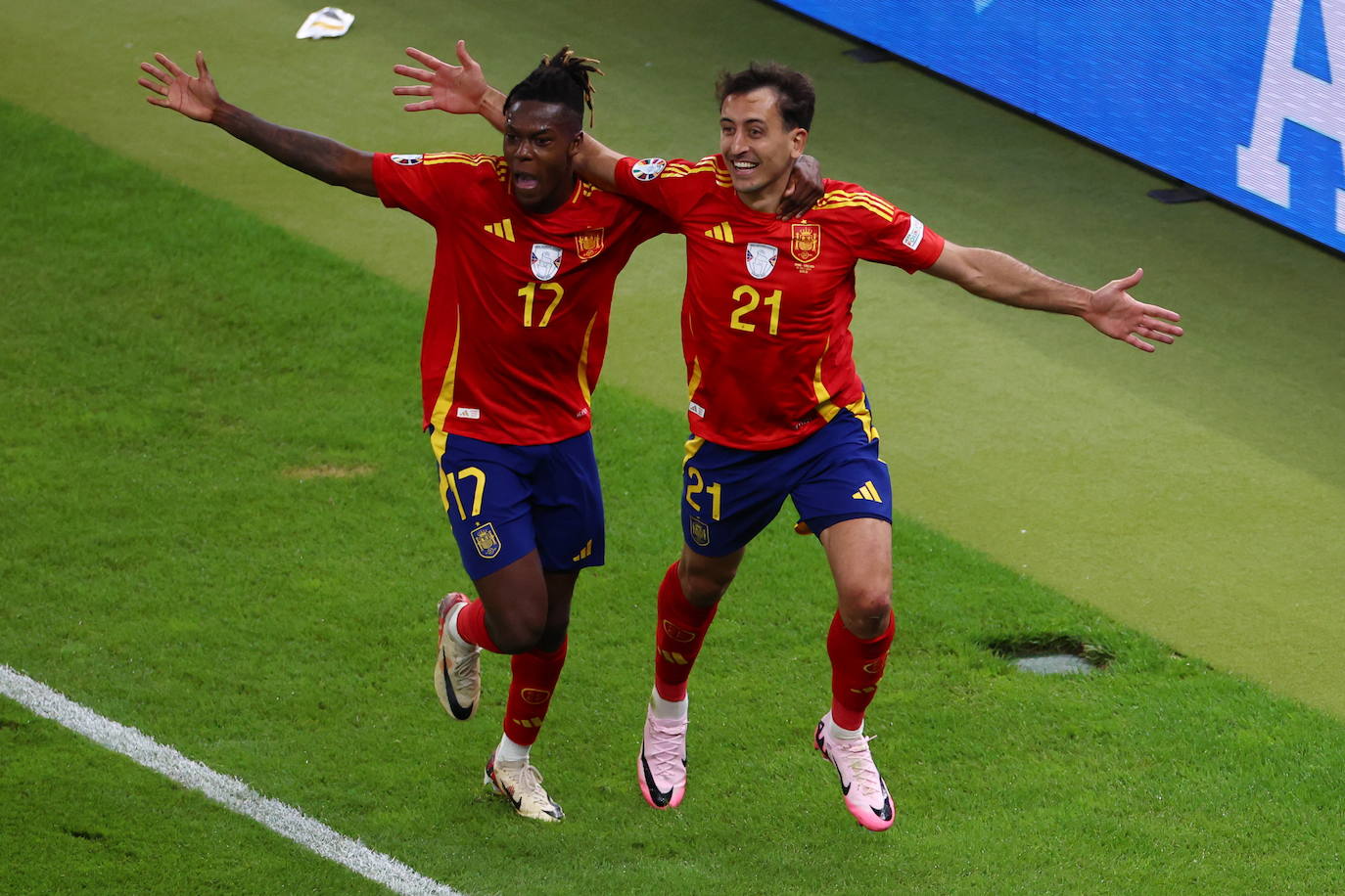 El histórico gol de Mikel Oyarzabal fotograma a fotograma