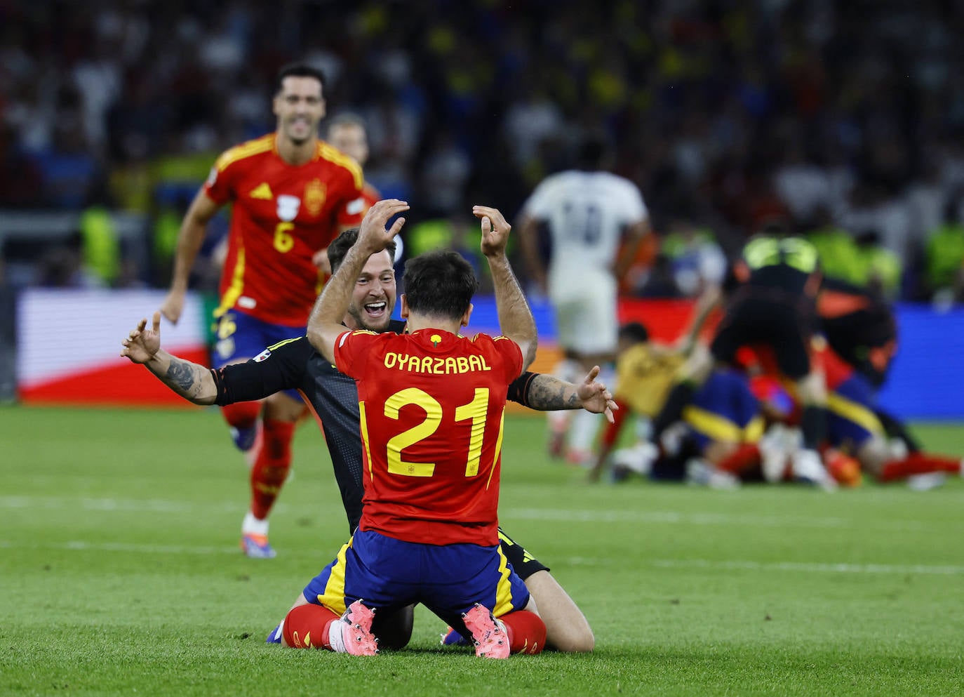 El histórico gol de Mikel Oyarzabal fotograma a fotograma