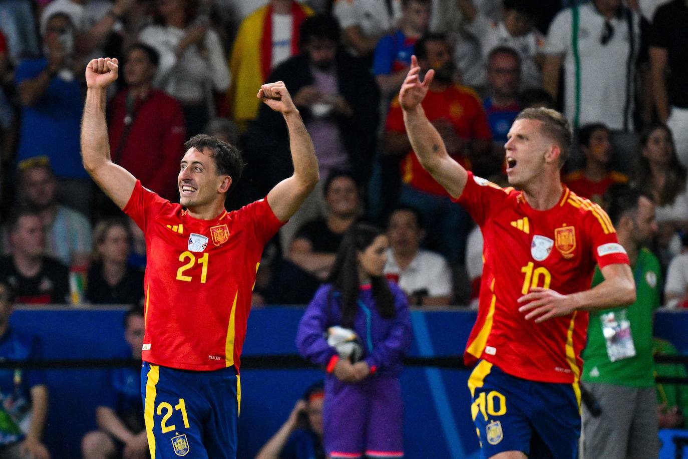 El histórico gol de Mikel Oyarzabal fotograma a fotograma