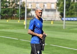 Stoichkov en su primer entrenamiento de la temporada con el Eibar.