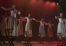 Kresala presenta 'Hitaz orhoit' en Aretxabaleta, con las historias de mujeres a las que «invisibilizó» la guerra.