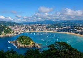 Vista de San Sebastián desde el monte Igeldo.