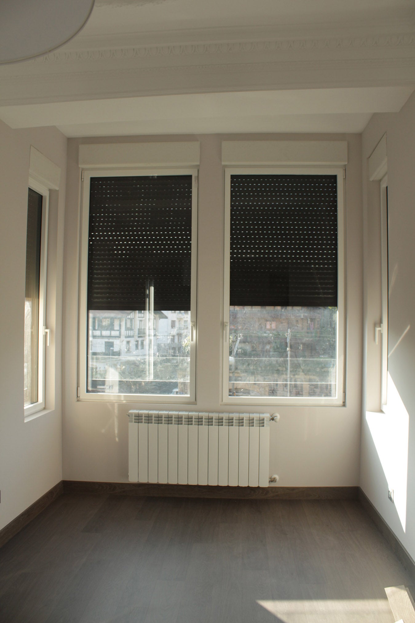 La importancia de una ventana de seguridad - Metálicas Oleta