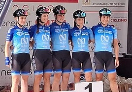 Las ciclistas del Eulen Nuuk en la Copa de España.