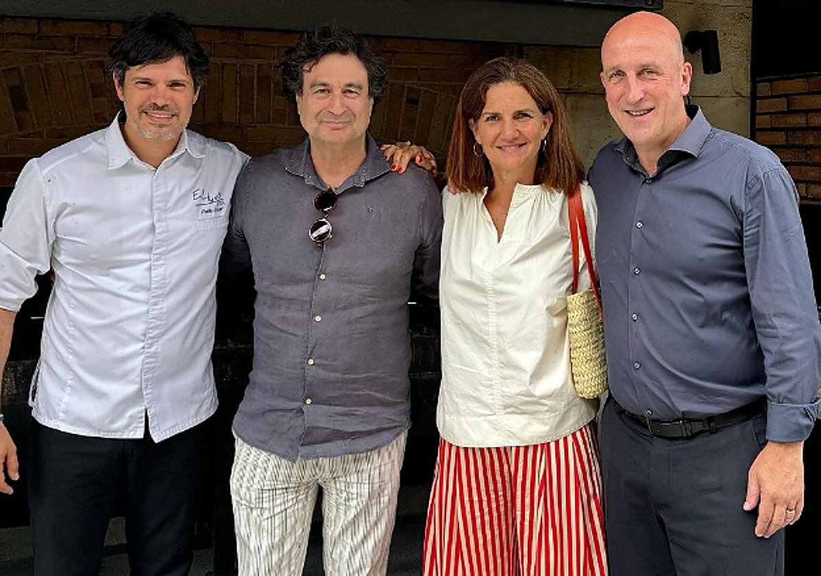 Samantha Vallejo- Nájera y Pepe Rodríguez, en el Elkano de Getaria.