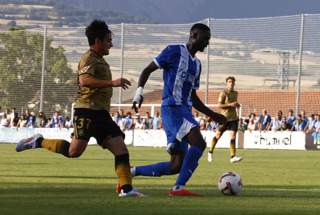 Galería de fotos del amistoso disputado entre Alavés y Real Sociedad en Laguardia