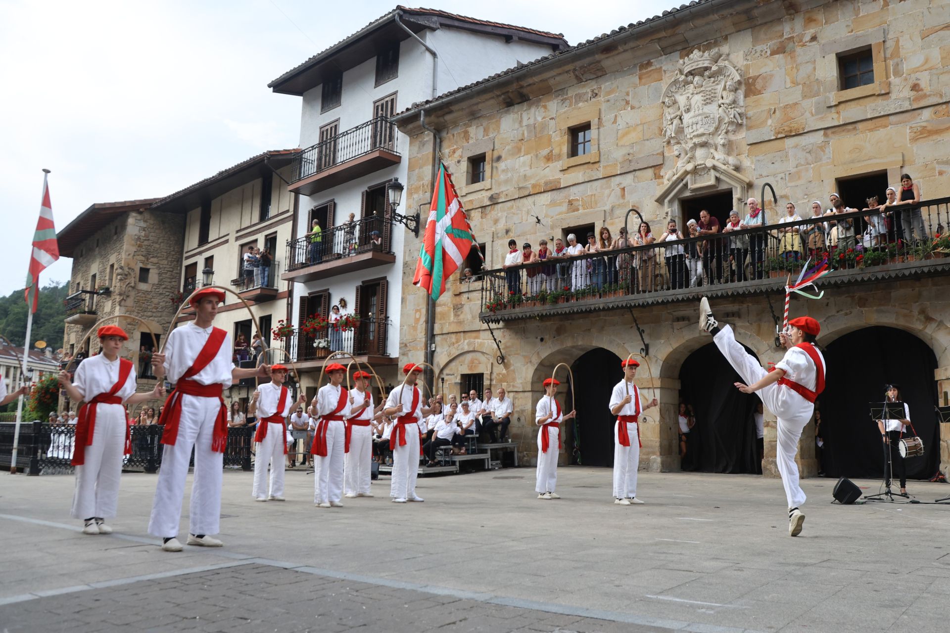 Antzuola celebra el Alarde del Moro