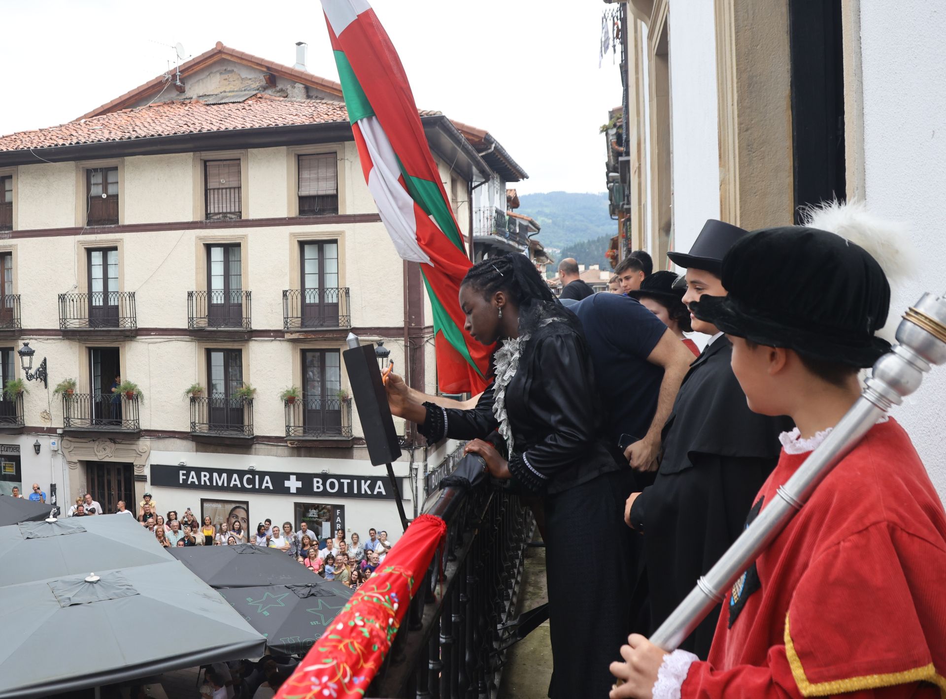 Antzuola celebra el Alarde del Moro