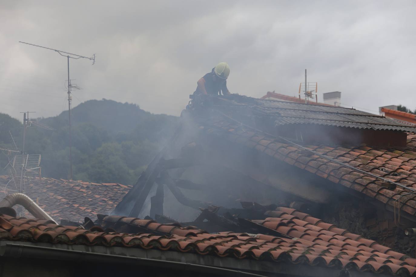 Las imágenes del incendio en Mutriku