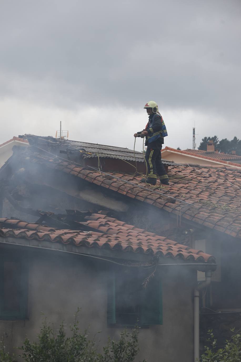 Las imágenes del incendio en Mutriku