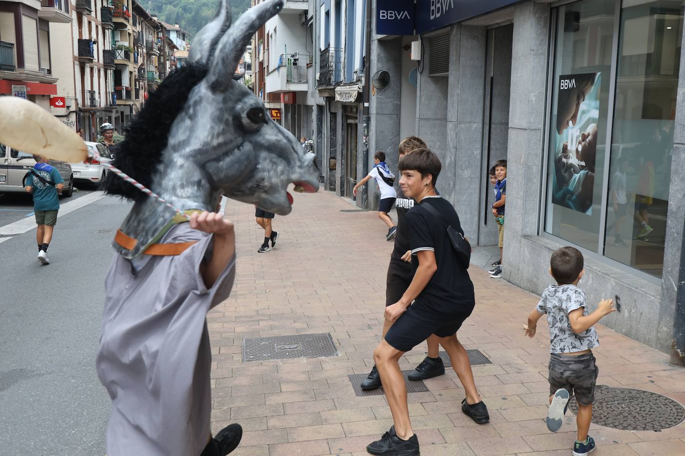 El txupinazo oficial abre las fiestas de Santa Ana en Ordizia