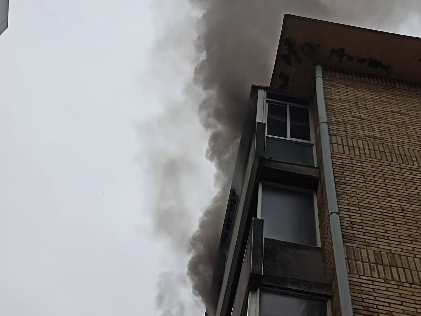 Las imágenes del incendio en una vivienda de Errenteria