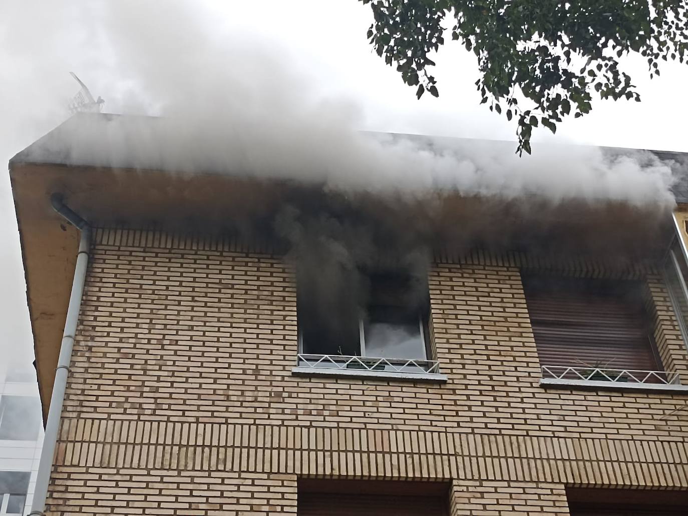 Las imágenes del incendio en una vivienda de Errenteria
