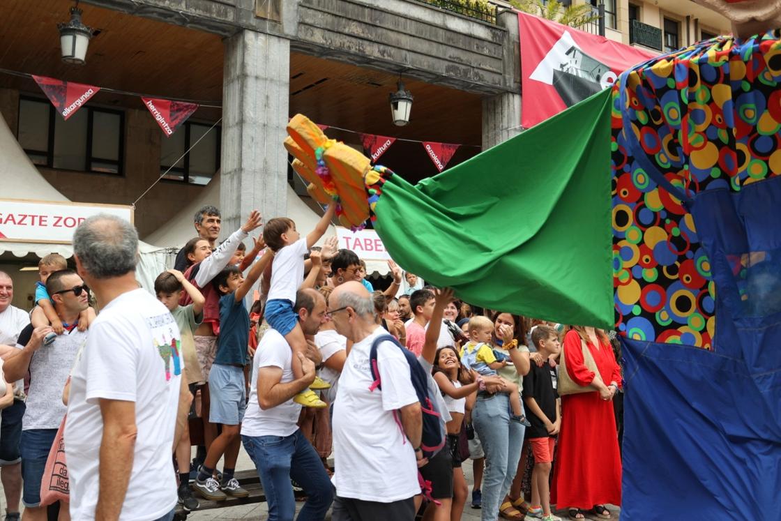 Errenteria despide por todo lo alto sus Madalenas