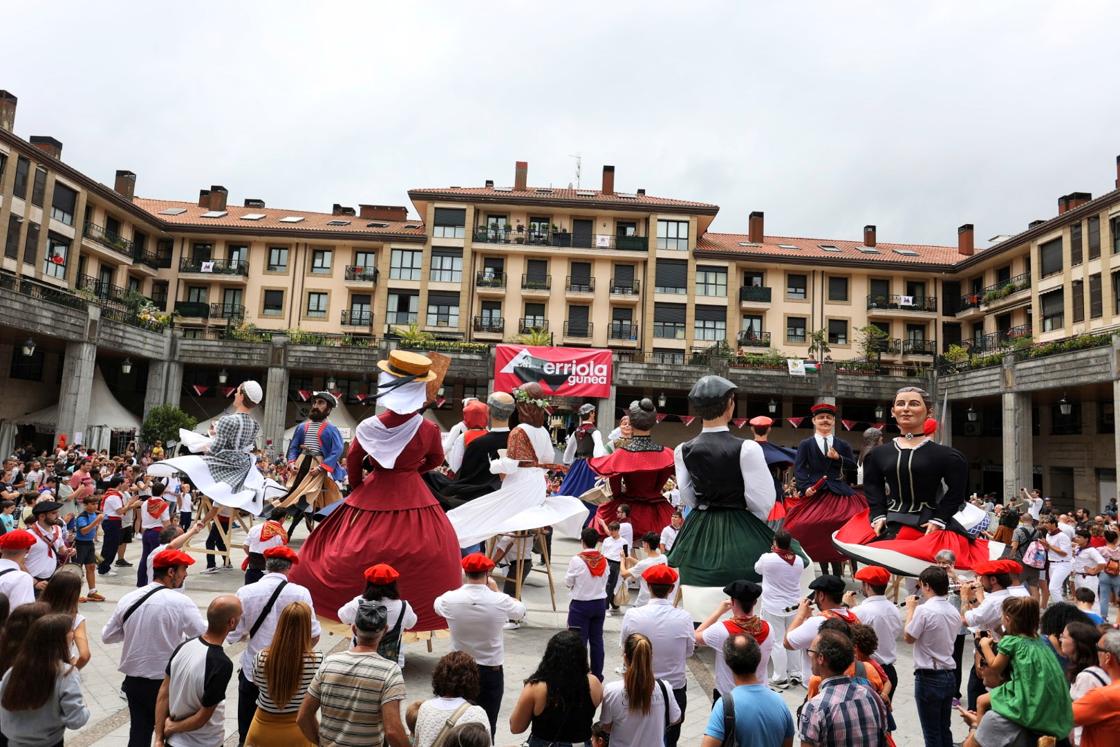 Errenteria despide por todo lo alto sus Madalenas