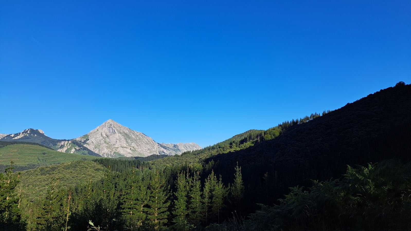 Udalatx, el gran escaparate de la muga