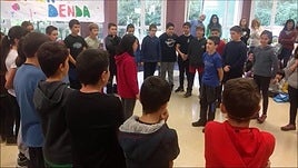 Lehen Hezkuntzako ikasleen konpetentzietan bertsolaritzak duen eragina aztertuko dute