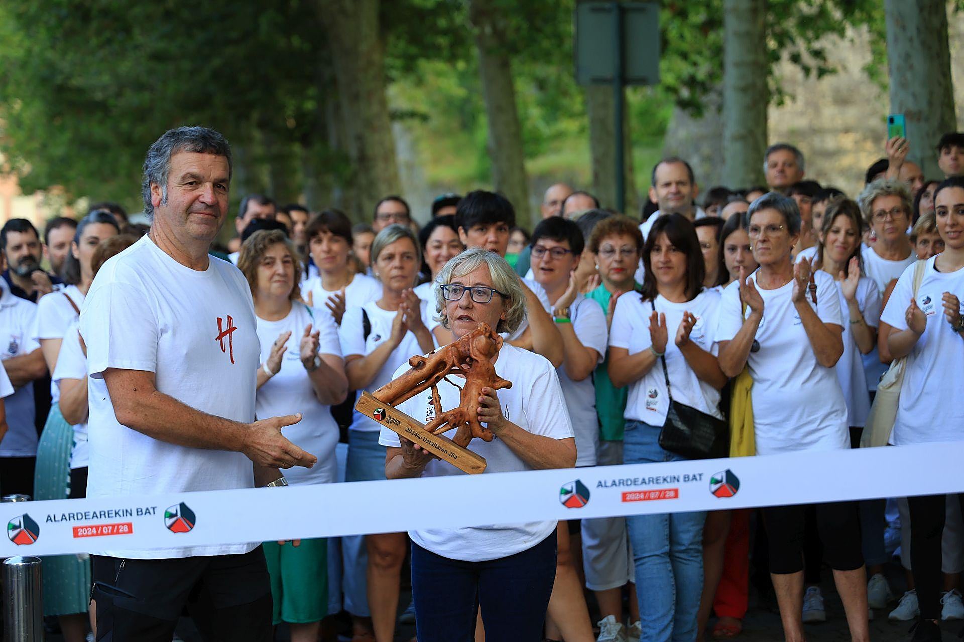 Cultural, familiar y de unión, así ha sido el &#039;Alardearekin Bat&#039; de Hondarribia