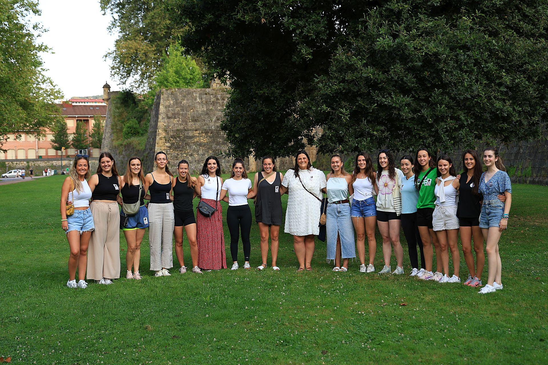 Cultural, familiar y de unión, así ha sido el &#039;Alardearekin Bat&#039; de Hondarribia