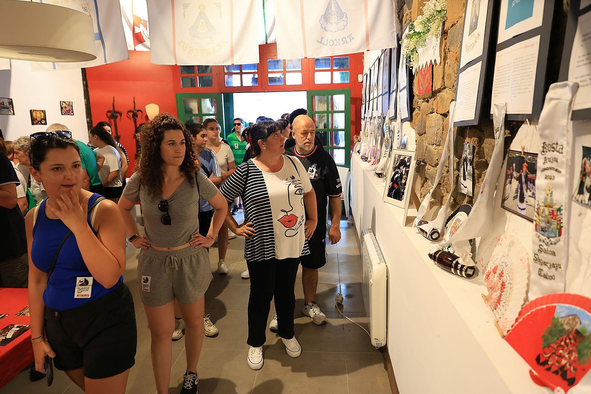 Cultural, familiar y de unión, así ha sido el &#039;Alardearekin Bat&#039; de Hondarribia