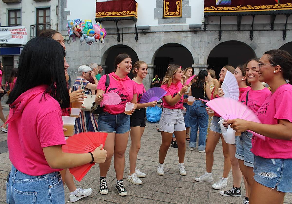 Las mejores imágenes del txupinazo de Azpeitia