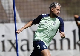 Adnan Januzaj, durante su primer entrenamiento como jugador de la UD Las Palmas.