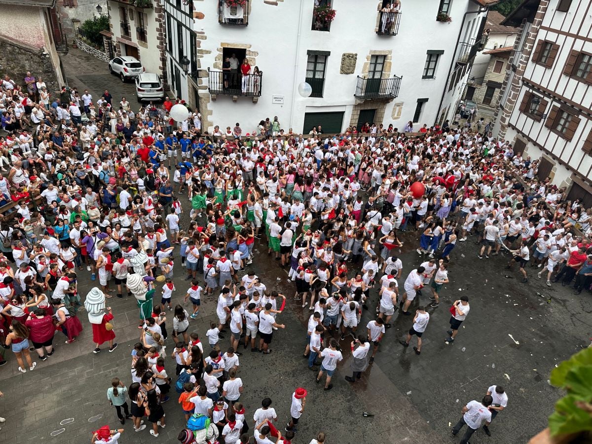 Txupinazo oficial a las fiestas de San Esteban en Bera