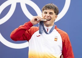 Pau Etxaniz logra la medalla de bronce en K1 eslalon