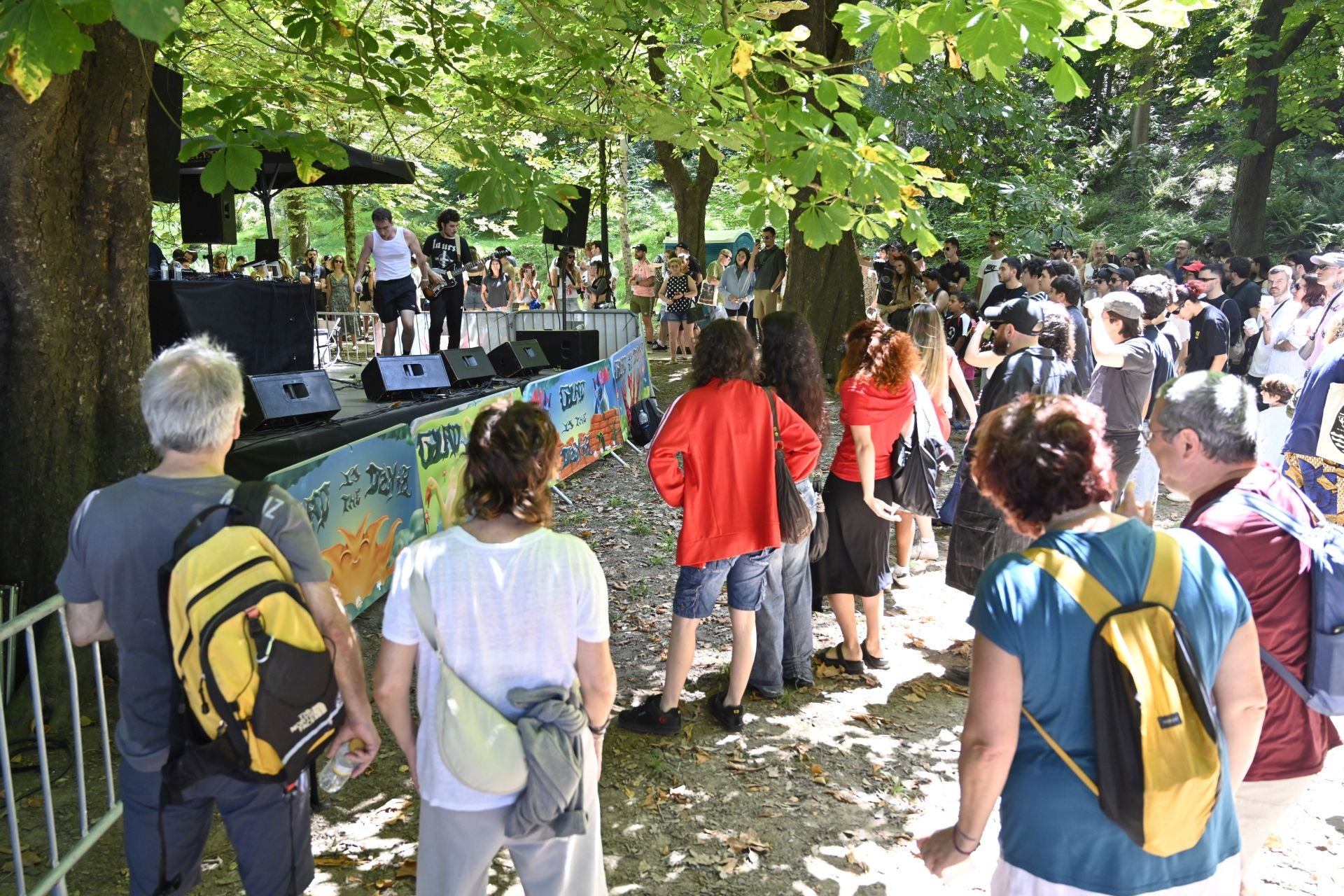 Buen ambiente en el arranque de Glad is the Day