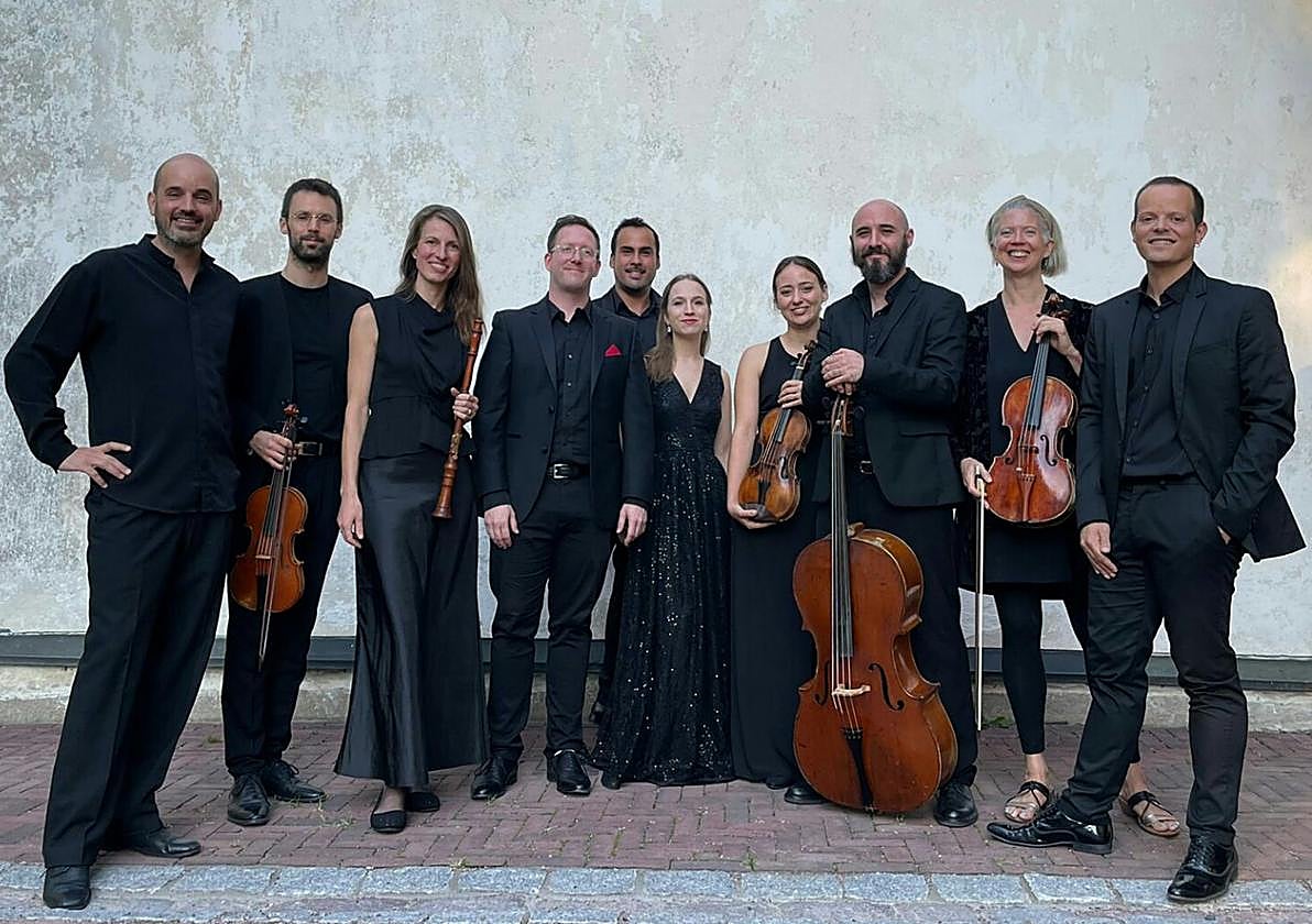 Daniel Tarrida junto a los compañeros de su formación musical.