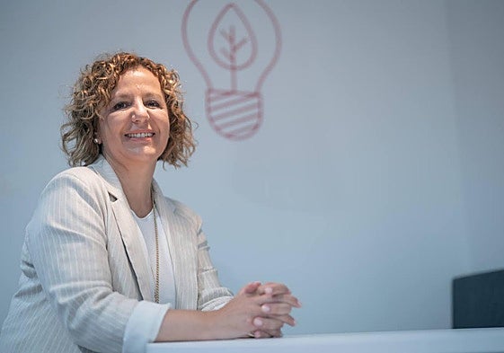 Tamara Yagüe asumió en julio de 2023 el cargo de presidenta de Confebank, convirtiéndose en la primera mujer elegida para presidir la patronal vasca.