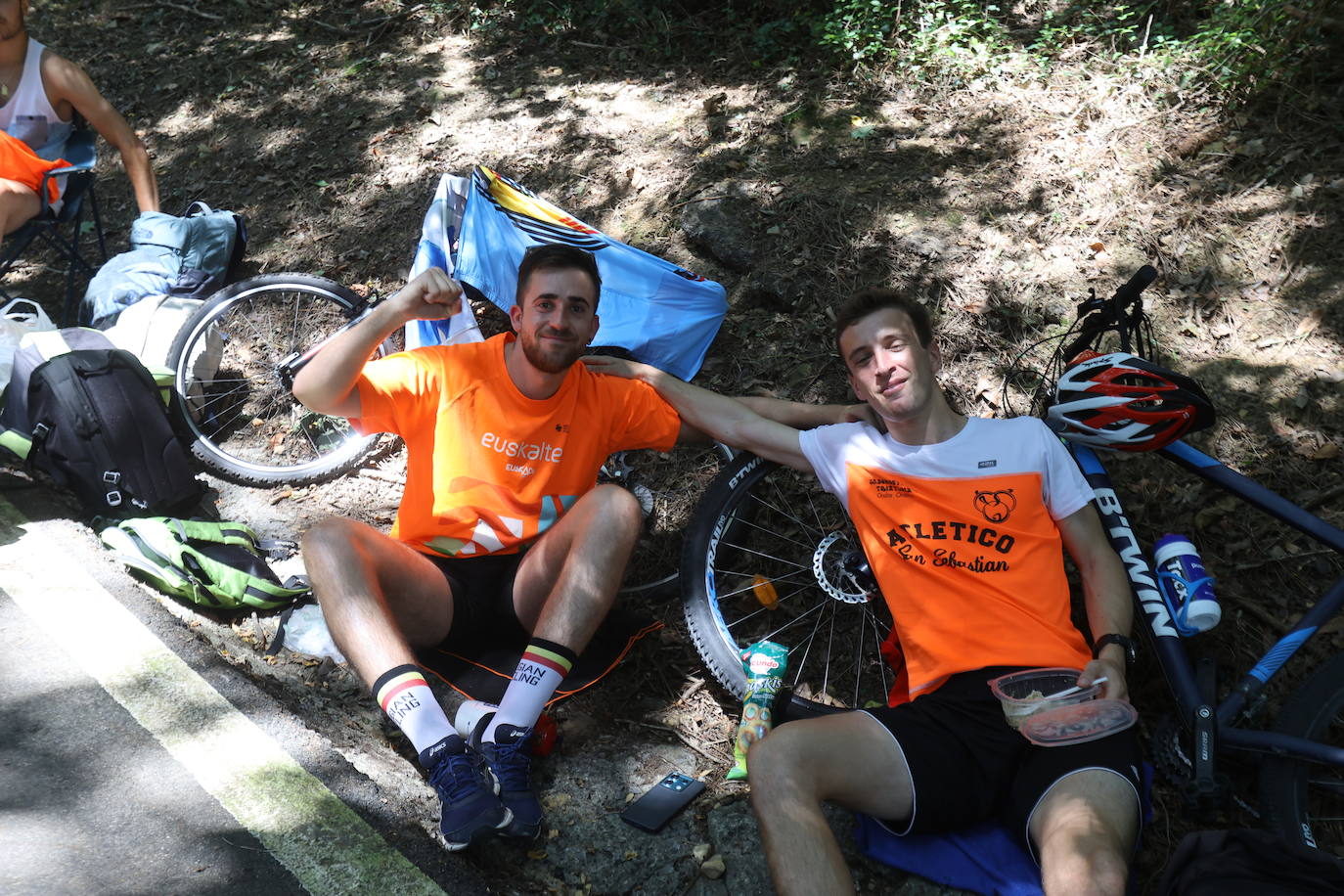 La afición vibra en el muro de Pillotegi