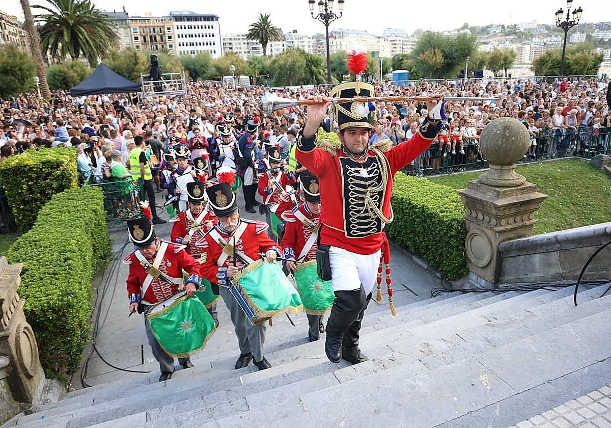 Momentos previos al cañonazo de Semana Grande.