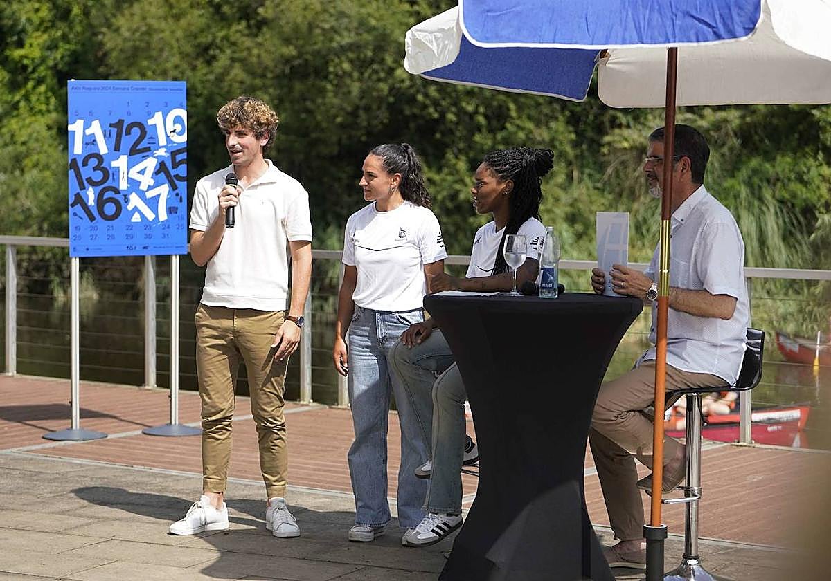 El concejal de Cultura, Jon Insausti, durante la presentación de la Semana Grande.