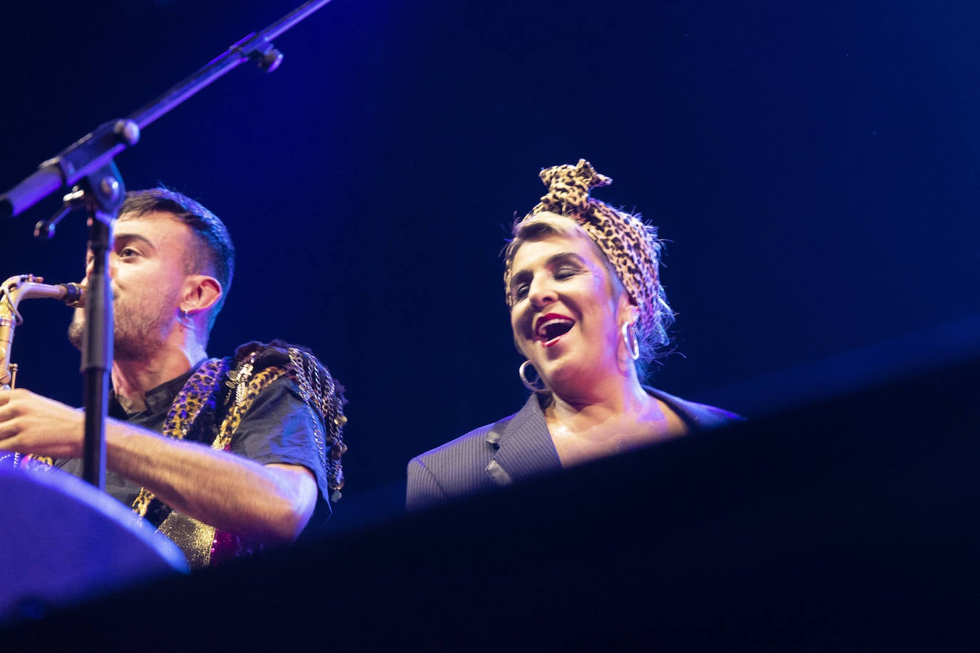 Las mejores imágenes del concierto de Amparanoia en Sagüés