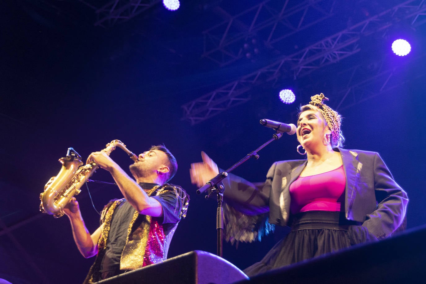 Las mejores imágenes del concierto de Amparanoia en Sagüés