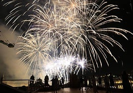 Un momento de la colección de Pyrogenie Feuerwerk en el Concurso de Fuegos Artificiales de la Semana Grande de San Sebastián.