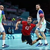 Kauldi ha mamado balonmano desde la cuna y en el regazo de su madre