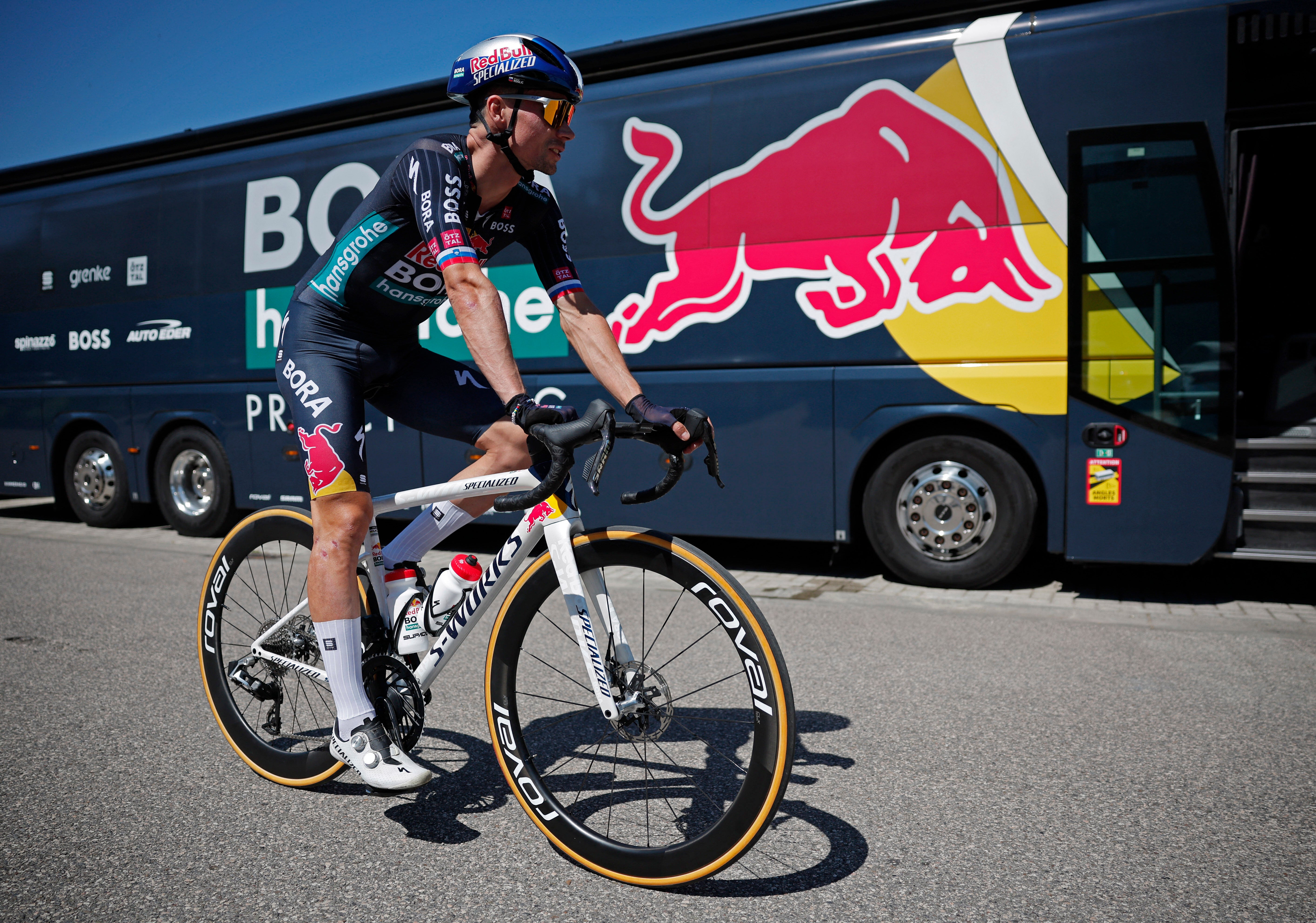 Primoz Roglic antes de un entrenamiento durante el Tour de Francia.