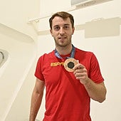 «Estos días quiero darme un baño en Itzurun y salir en barco a pescar atunes»