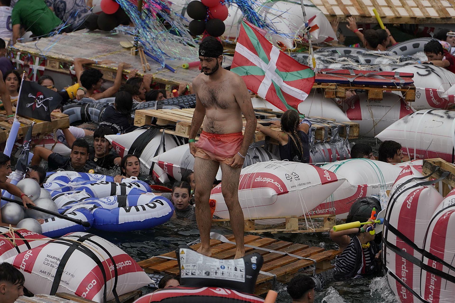 Las mejores imágenes del Abordaje Pirata