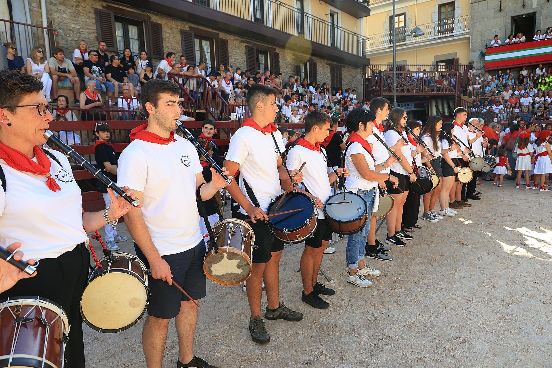 Deba celebra los Sanrokes por todo lo alto
