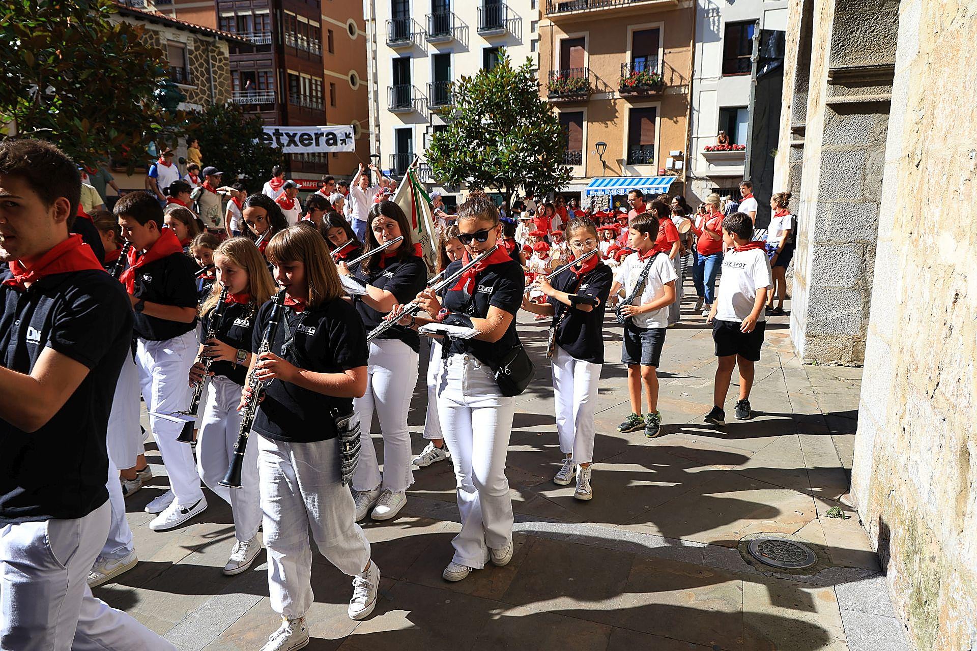 Deba celebra los Sanrokes por todo lo alto