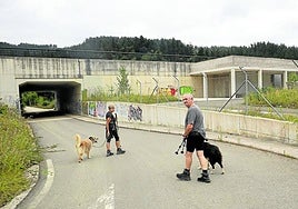 La estación construida en Ezkio-Itsaso está a la espera de conocerse si definitivamente se convertirá en la conexión del TAV clave con el Mediterráneo.